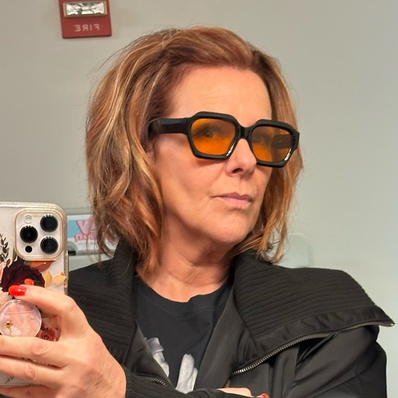 Meet your Posher, Rebecca - Picture 2 of 3